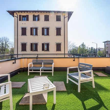 Suite 649 Mono Con Terrazzo Модена Екстериор снимка