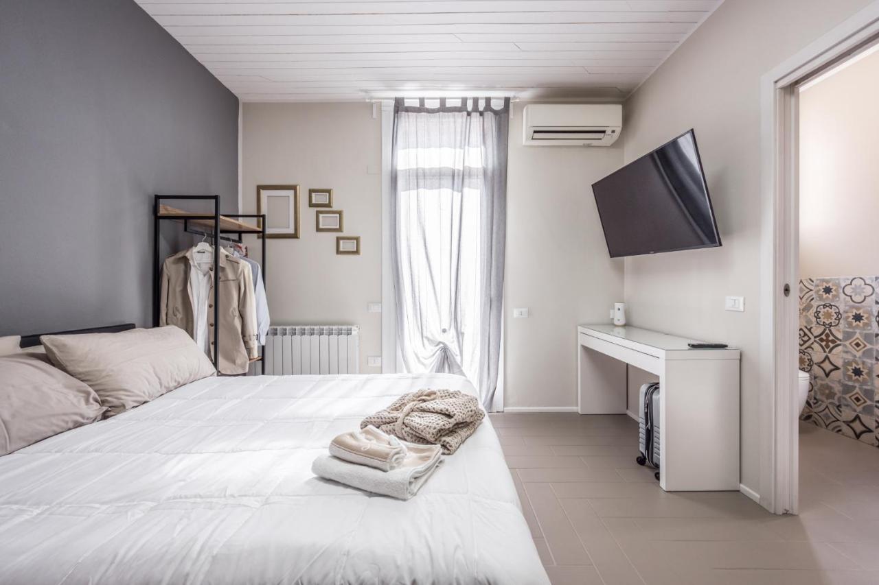 Suite 649 Mono Con Terrazzo Модена Екстериор снимка