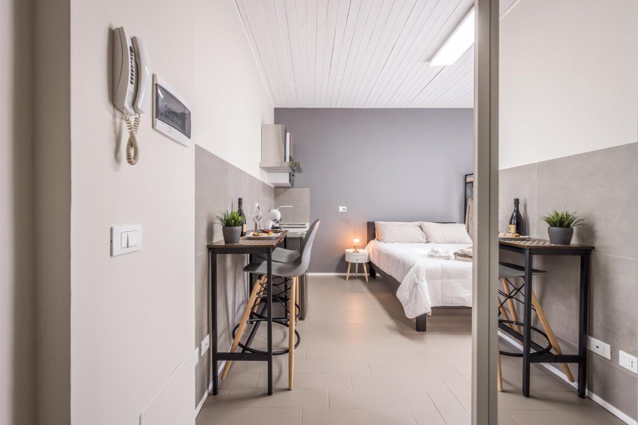Suite 649 Mono Con Terrazzo Модена Екстериор снимка