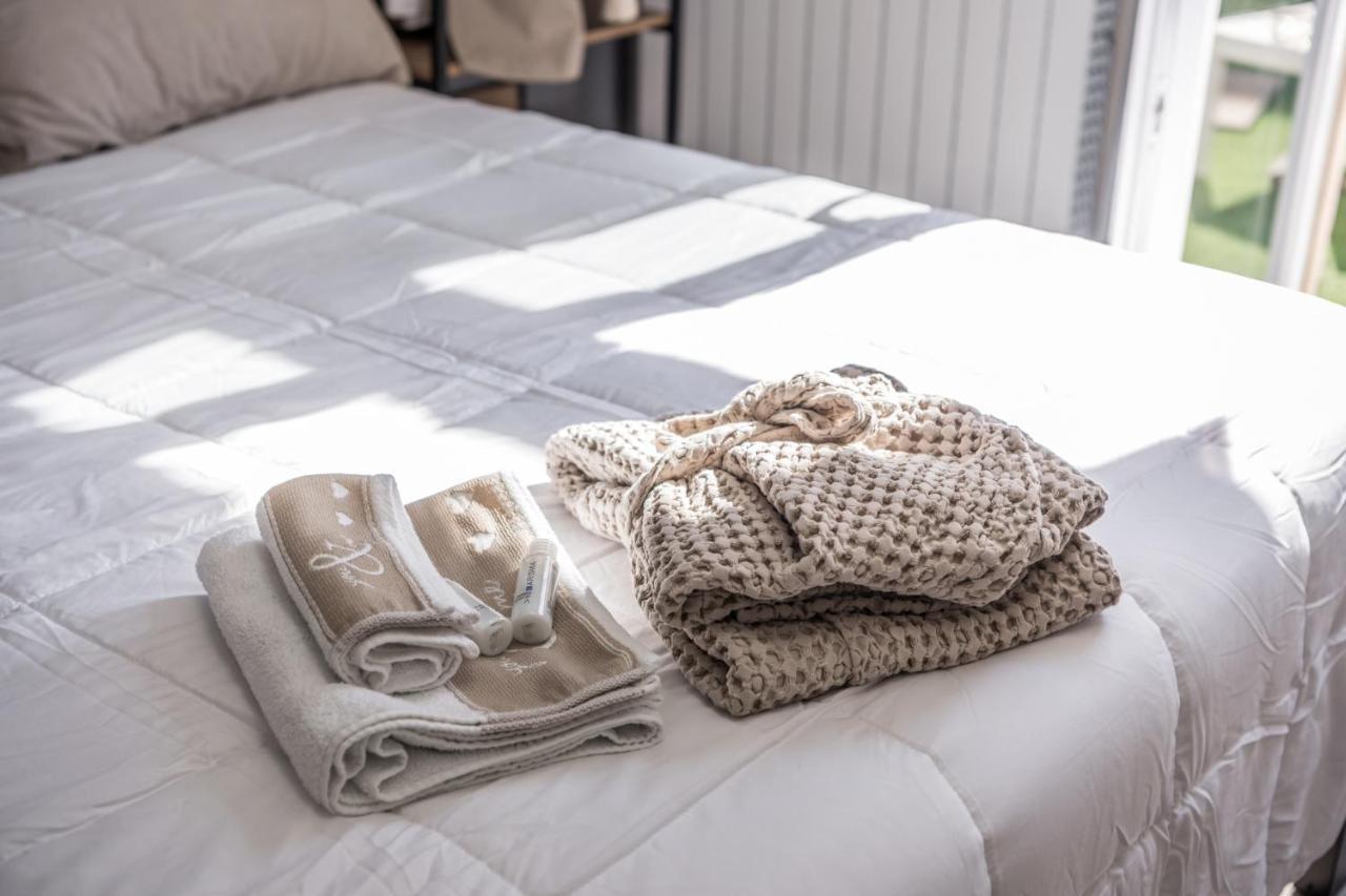 Suite 649 Mono Con Terrazzo Модена Екстериор снимка